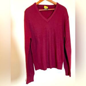 Vintage Robert Bruce, V-neck sweater, dark red, size large, excellent condition